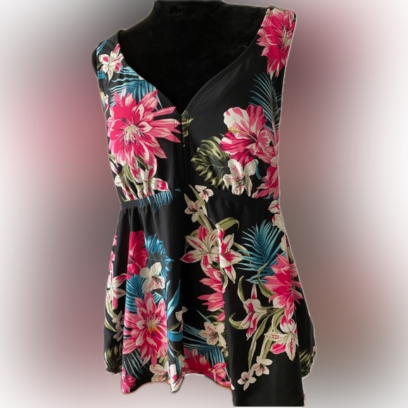 Kona Sol Other - Kona Sol Swim Dress, skirted. Size 22W